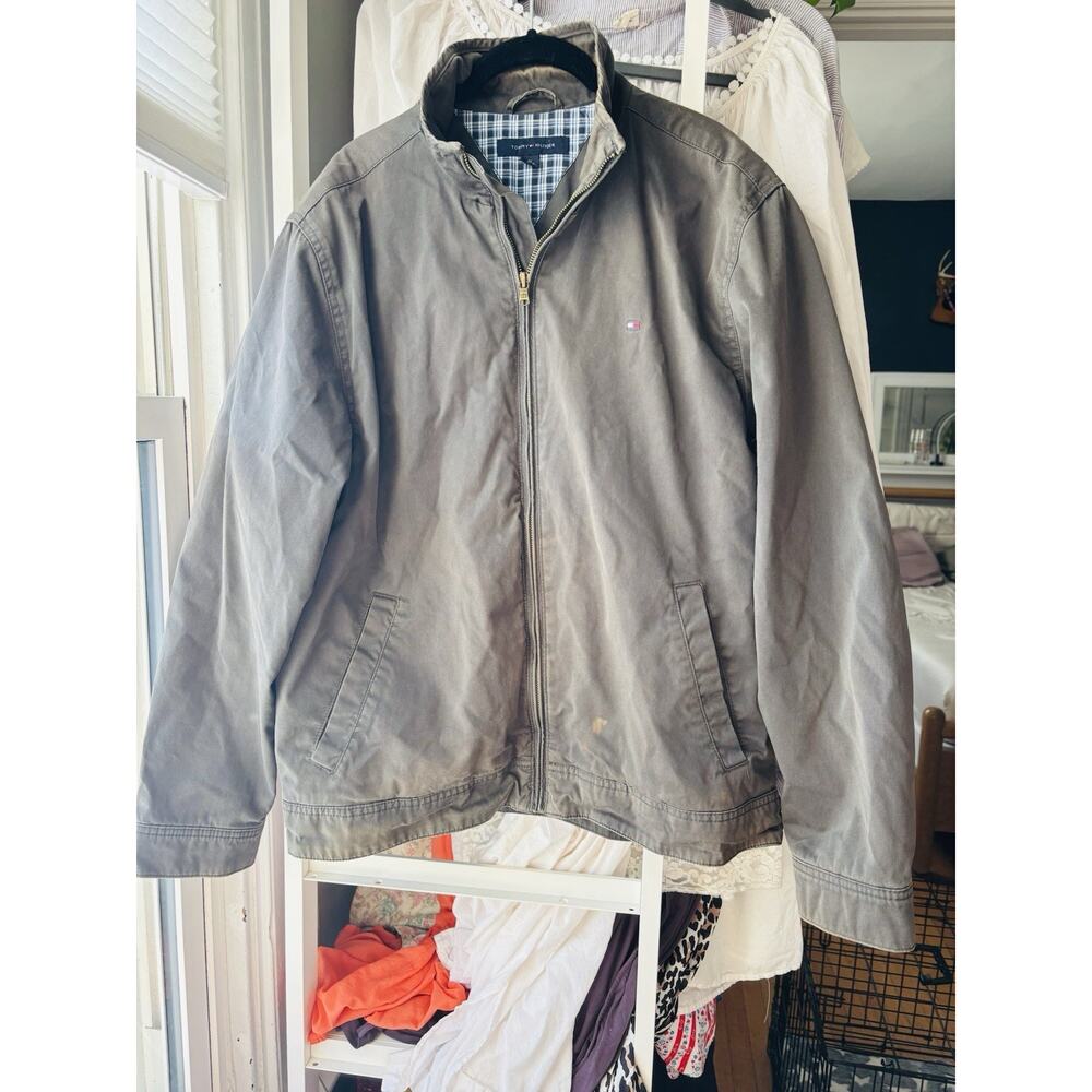 Vintage Y2K Tommy Hilfiger Men's Distressed Work Jacket Size Medium‎